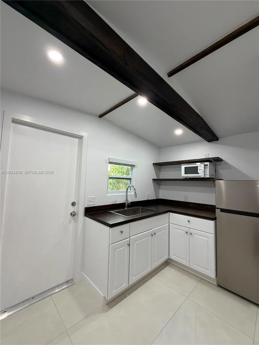 En Renta 1400 SW 29th Avenue 2, Miami, FL 33145, Miami, FL 33145