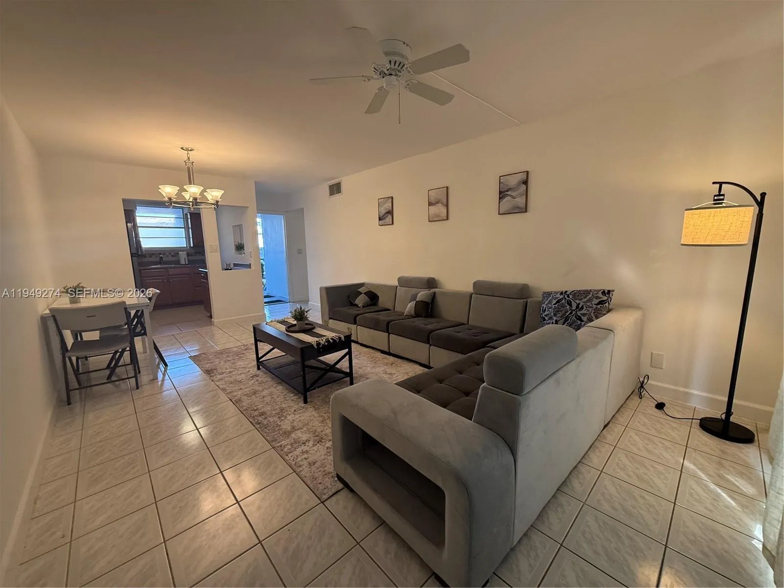 Foto de propiedad en 1400 Tallwood Avenue 103, Hollywood, FL 33021 Hollywood con MLS# 