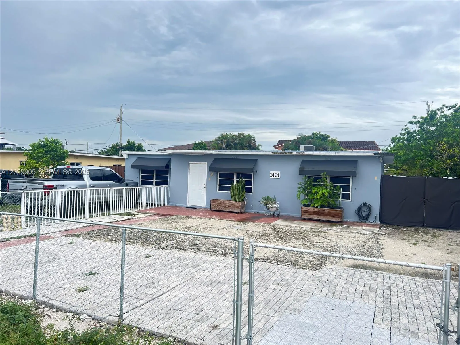 Foto de propiedad en 1401 E 8th Avenue n/a, Hialeah, FL 33010 Hialeah con MLS# 