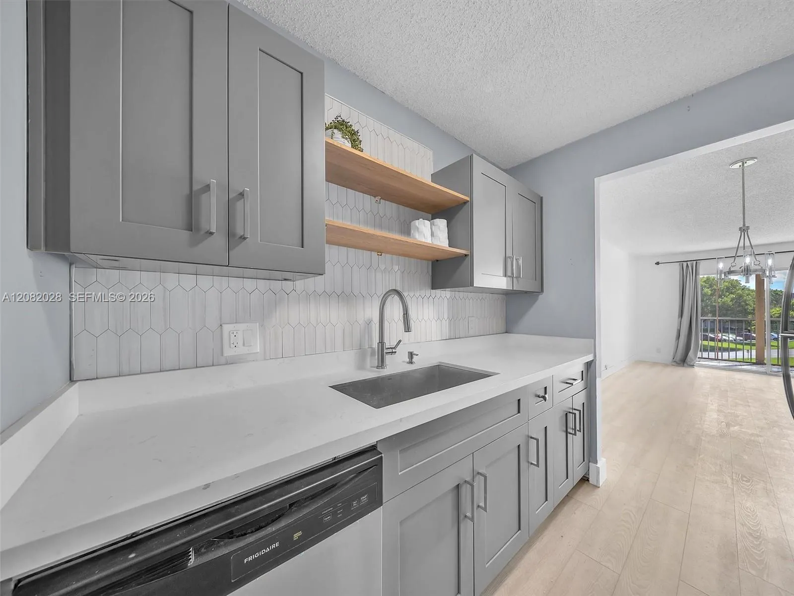 En Venta 1401 SW 128th Terrace 304H, Pembroke Pines, FL 33027, Pembroke Pines, FL 33027