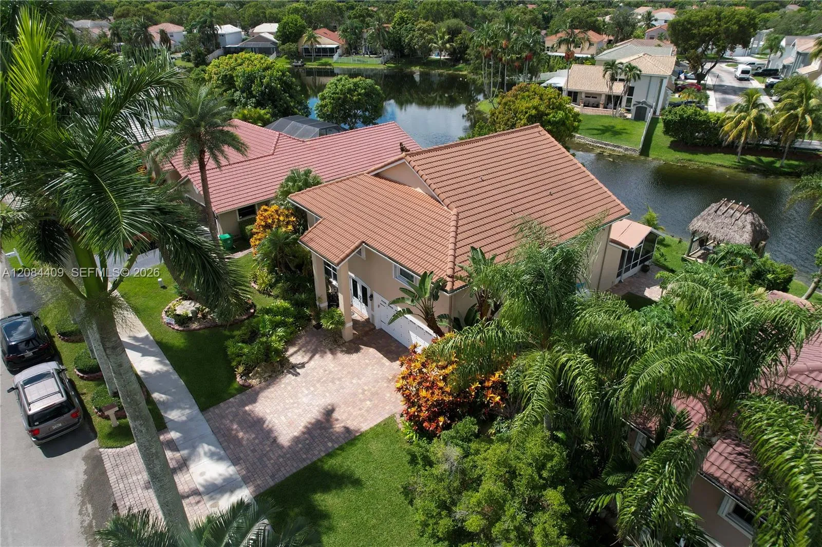Foto de propiedad en 14010 Appalachian Trail, Davie, FL 33325 Davie con MLS# 