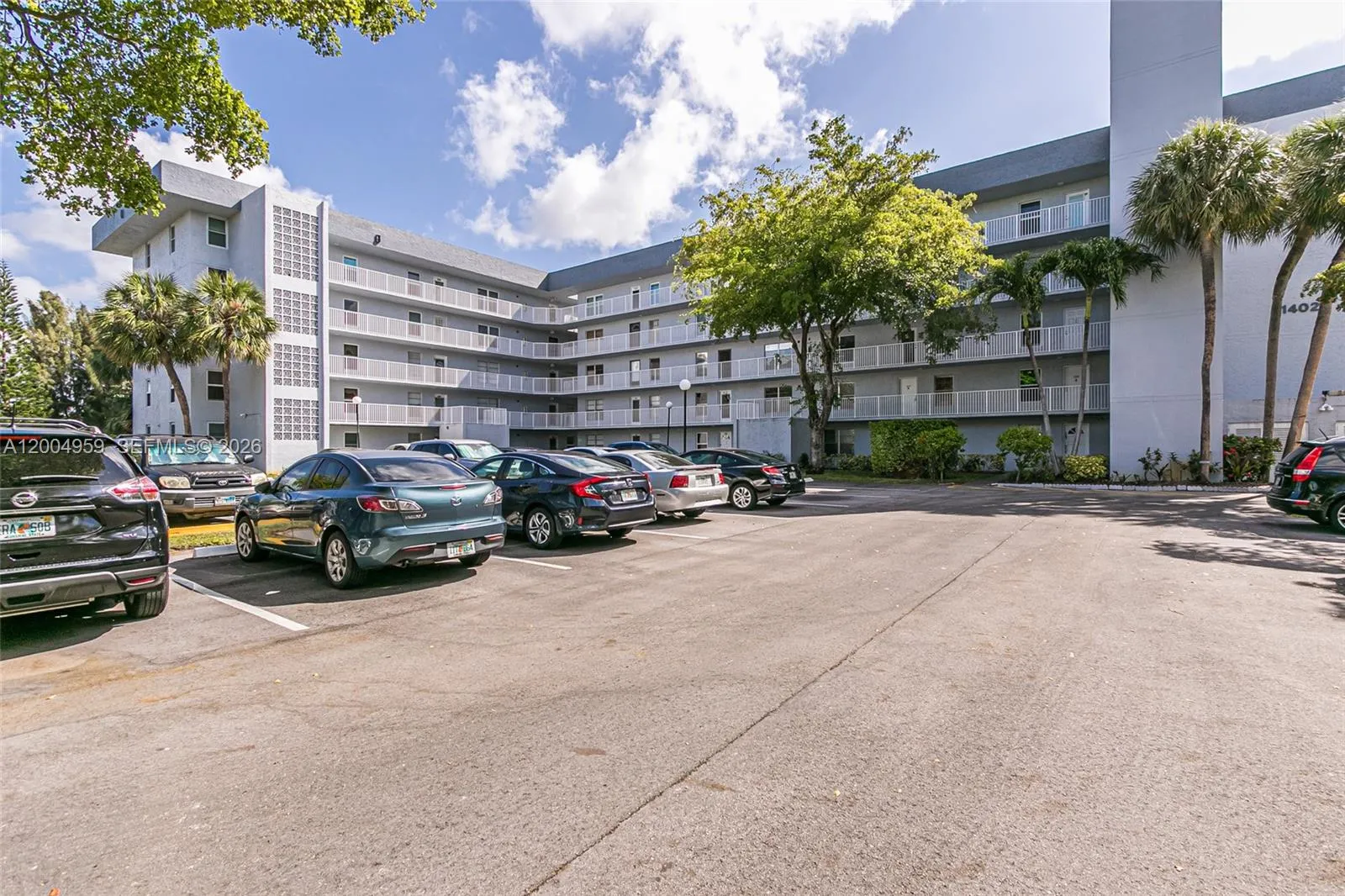 Foto de propiedad en 1402 NW 80th Avenue 302, Margate, FL 33063 Margate con MLS# 