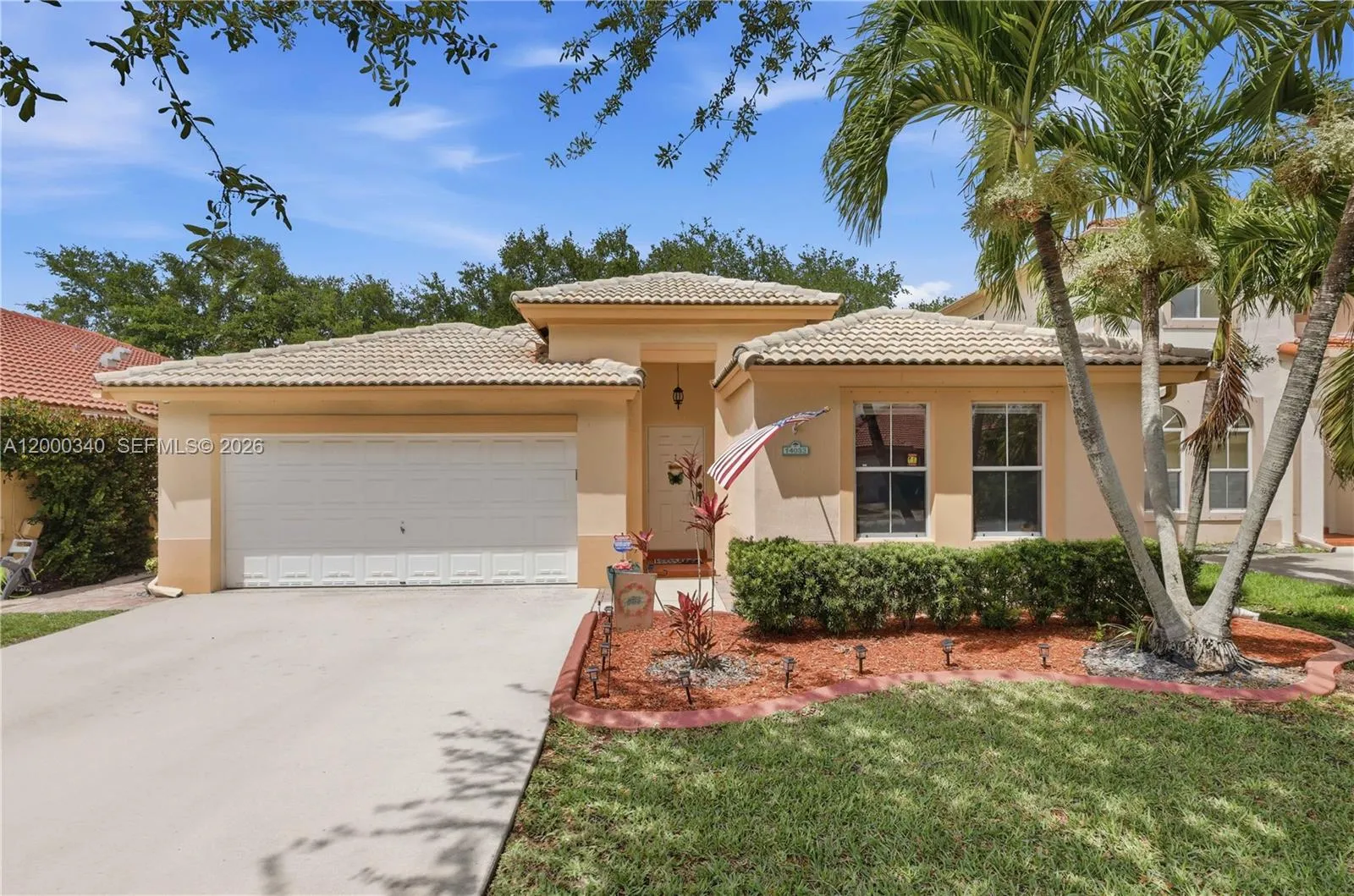 Vendido 14033 N Cypress Cove Circle, Davie, FL 33325, Davie, FL 33325