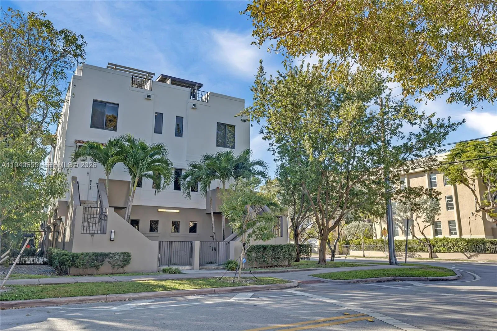 Foto de propiedad en 1405 Galiano Street 4, Coral Gables, FL 33134 Coral Gables con MLS# 