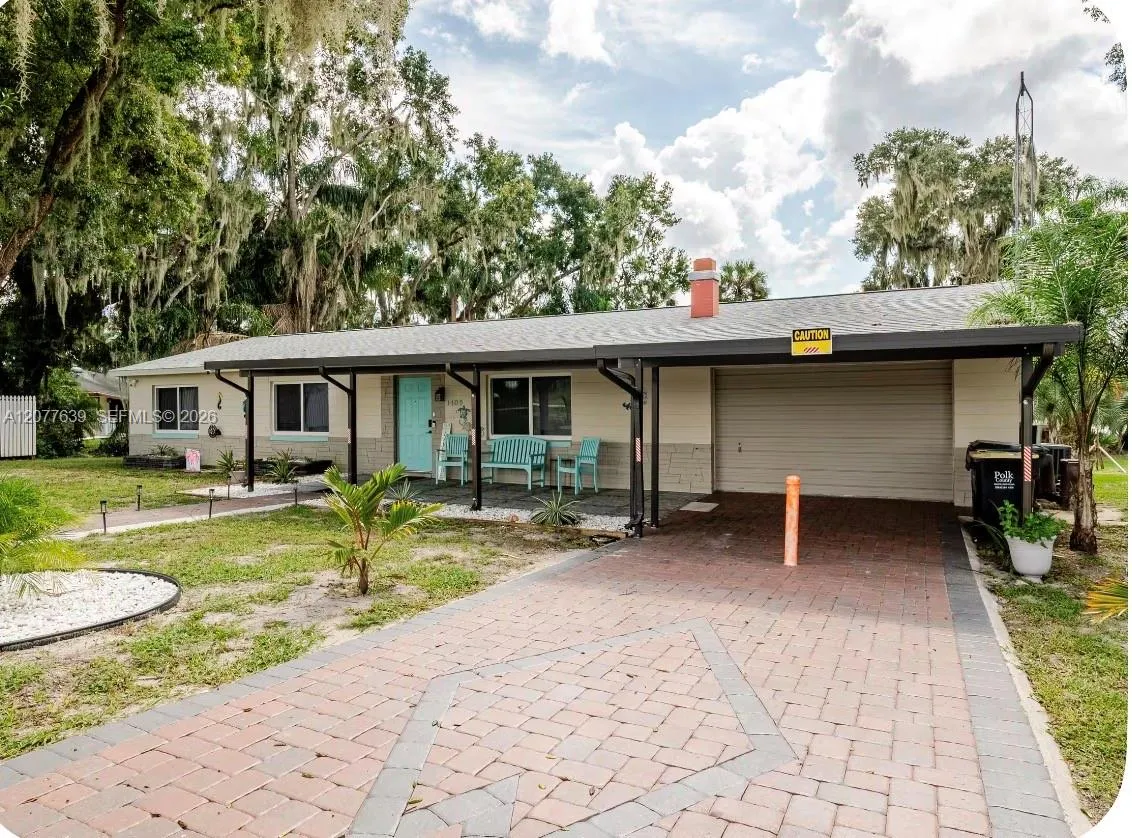 Foto de propiedad en 1409 N Lake Reedy, Frostproof, FL 33843 Frostproof con MLS# 