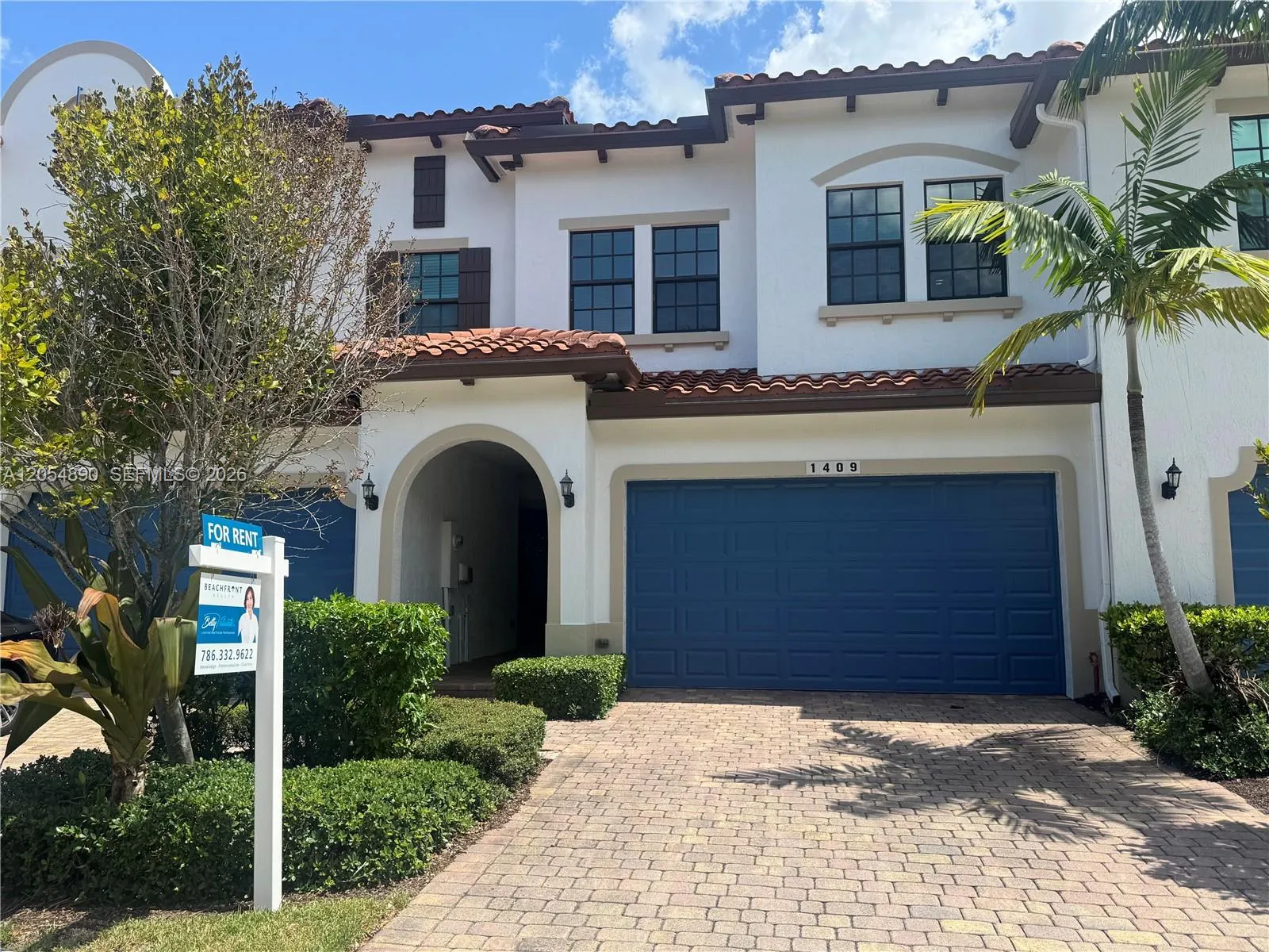 Foto de propiedad en 1409 SW 113th Avenue, Pembroke Pines, FL 33025 Pembroke Pines con MLS# 