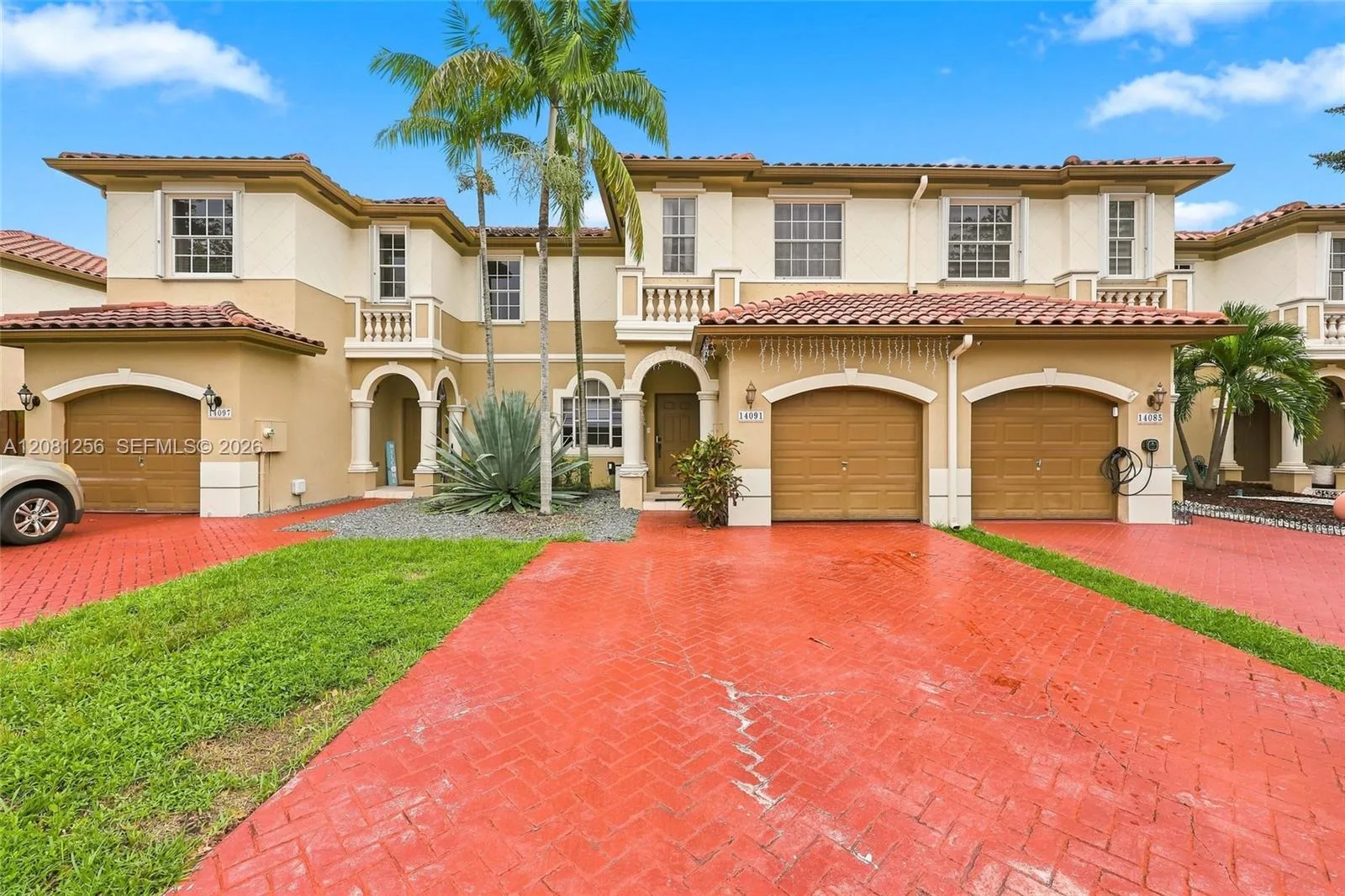 Foto de propiedad en 14091 SW 51st Lane, Miramar, FL 33027 Miramar con MLS# 