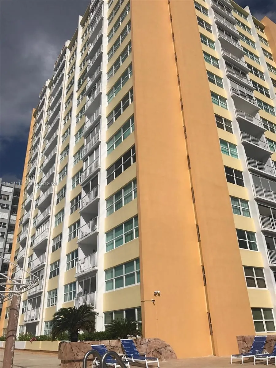 Foto de propiedad en 1410 S Ocean Drive 804, Hollywood, FL 33019 Hollywood con MLS# 