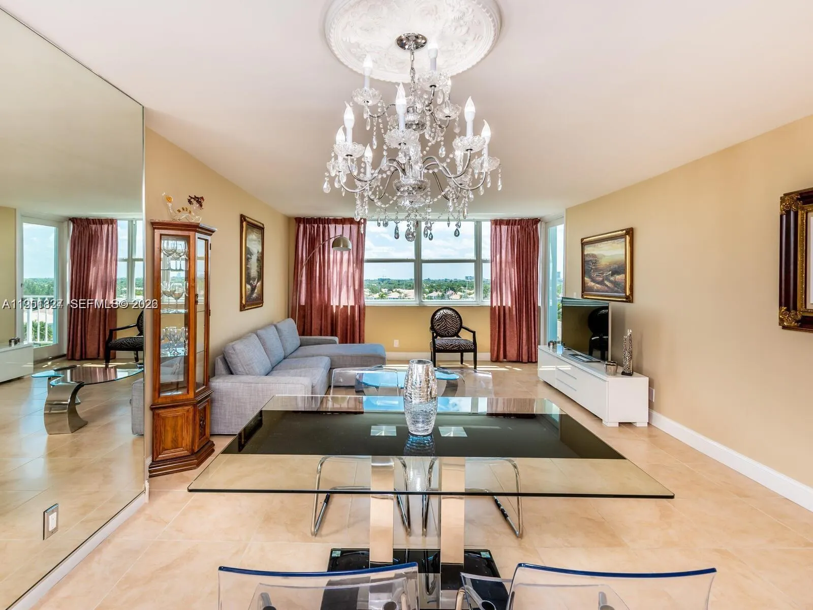 Foto de propiedad en 1410 S Ocean Drive 905, Hollywood, FL 33019 Hollywood con MLS# 