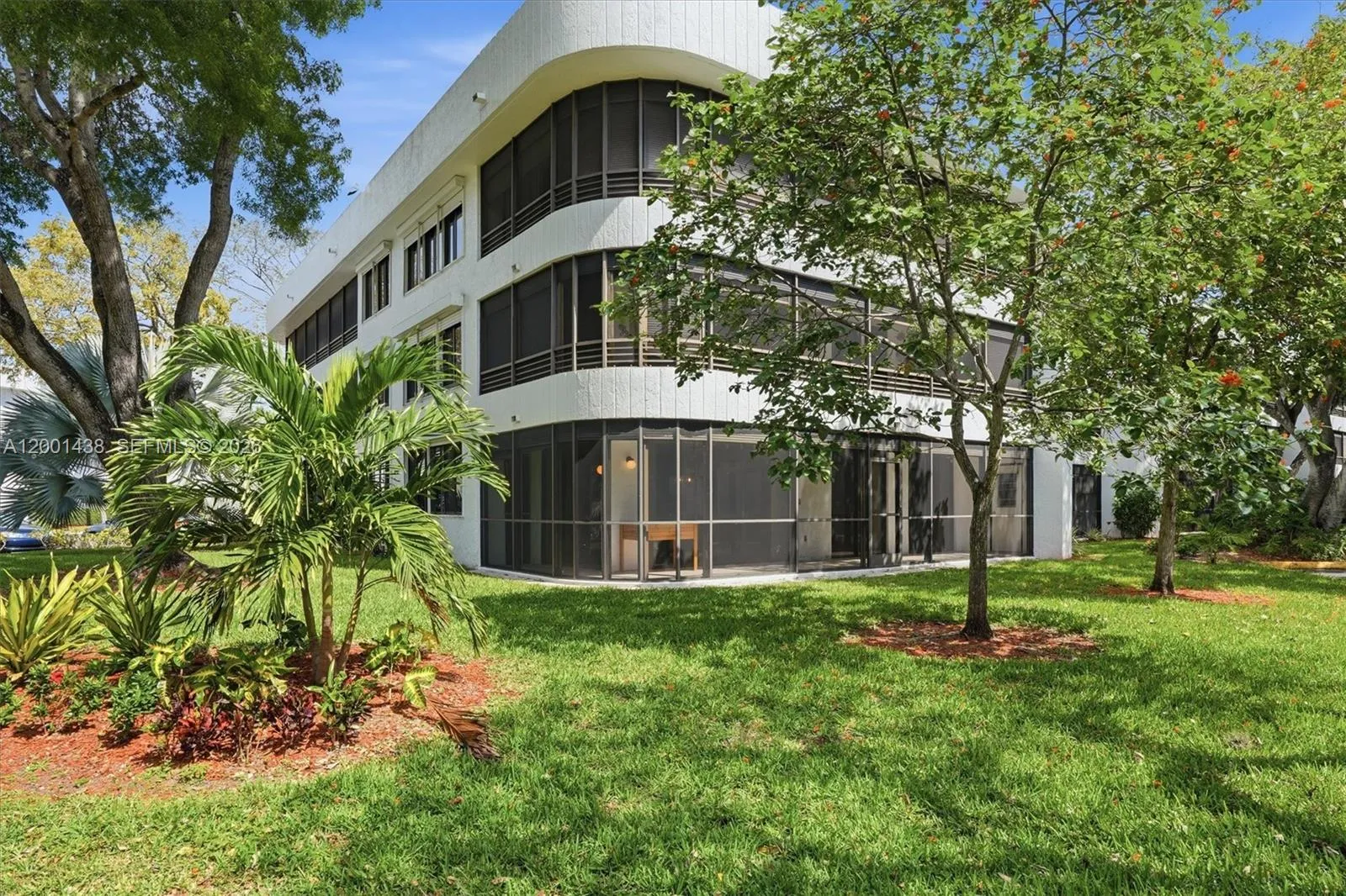 Foto de propiedad en 1410 Sheridan Street 8i, Hollywood, FL 33020 Hollywood con MLS# 