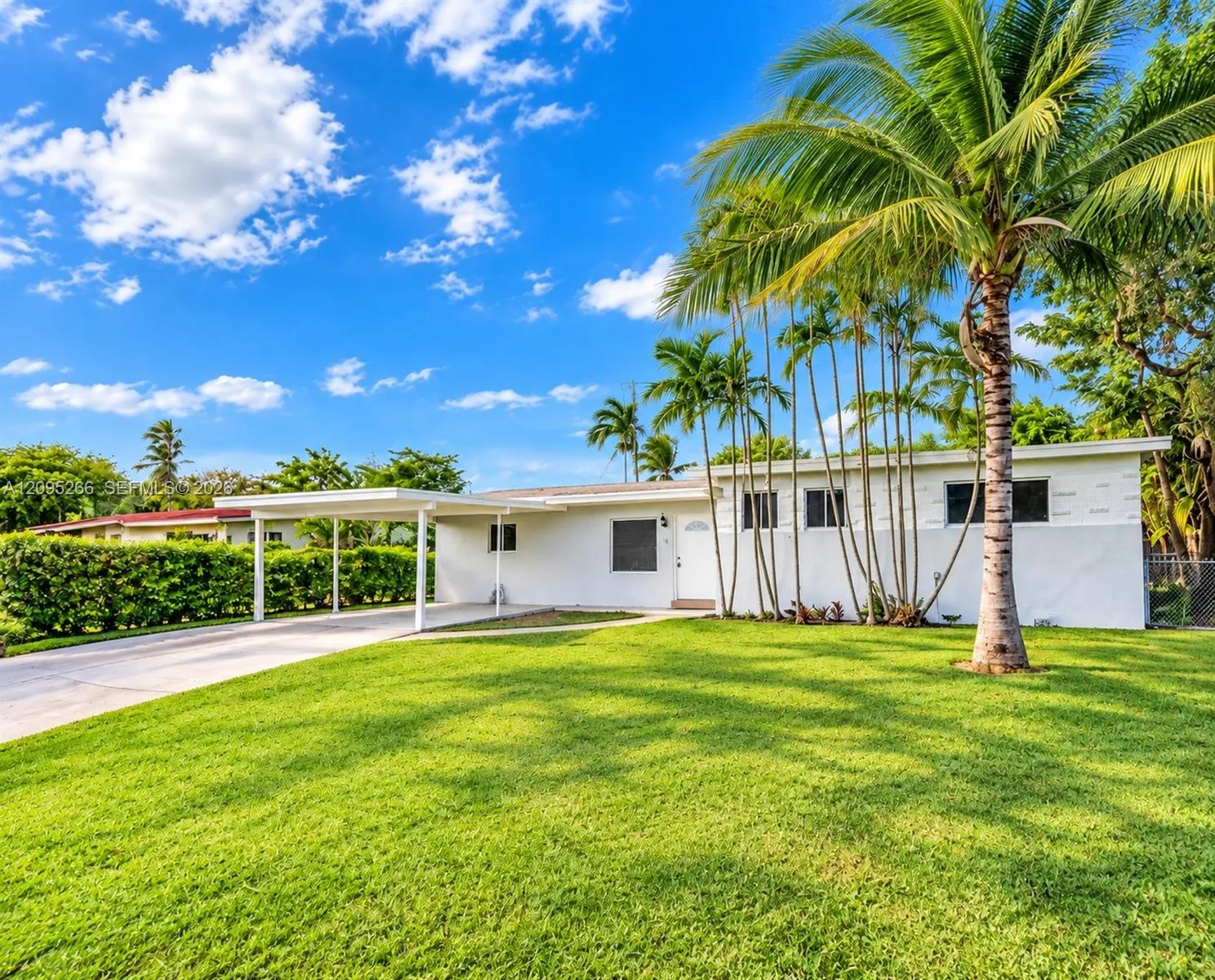En Venta 1411 NE 201st Terrace, Miami, FL 33179, Miami, FL 33179