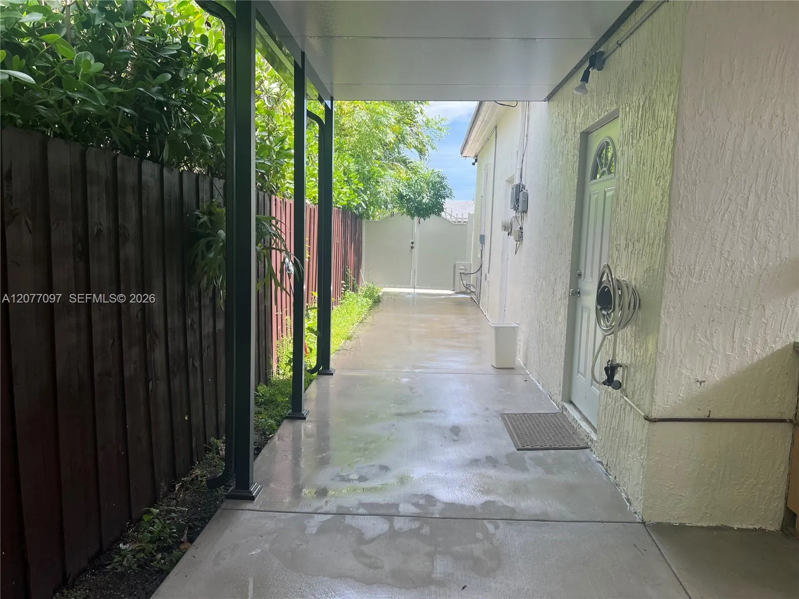 En Renta 1412 SW 82nd Court 2, Miami, FL 33144, Miami, FL 33144
