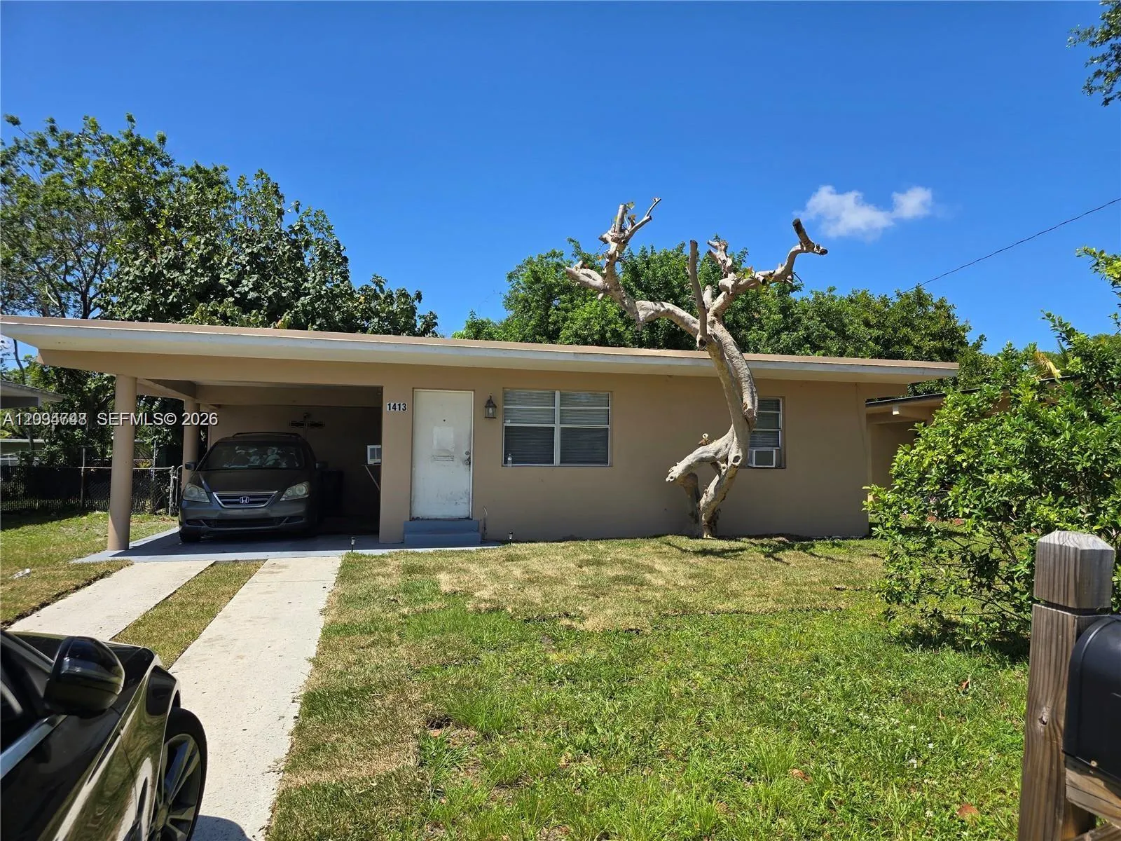Vendido 1413 NW 3rd Street, Fort Lauderdale, FL 33311, Fort Lauderdale, FL 33311