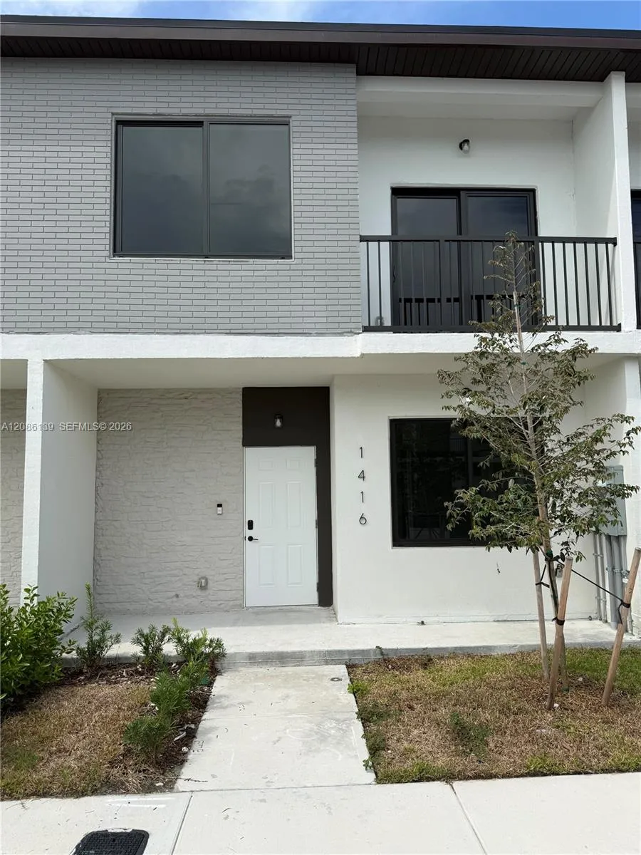 Foto de propiedad en 1416 NW 6th Terrace, Florida City, FL 33034 Florida City con MLS# 
