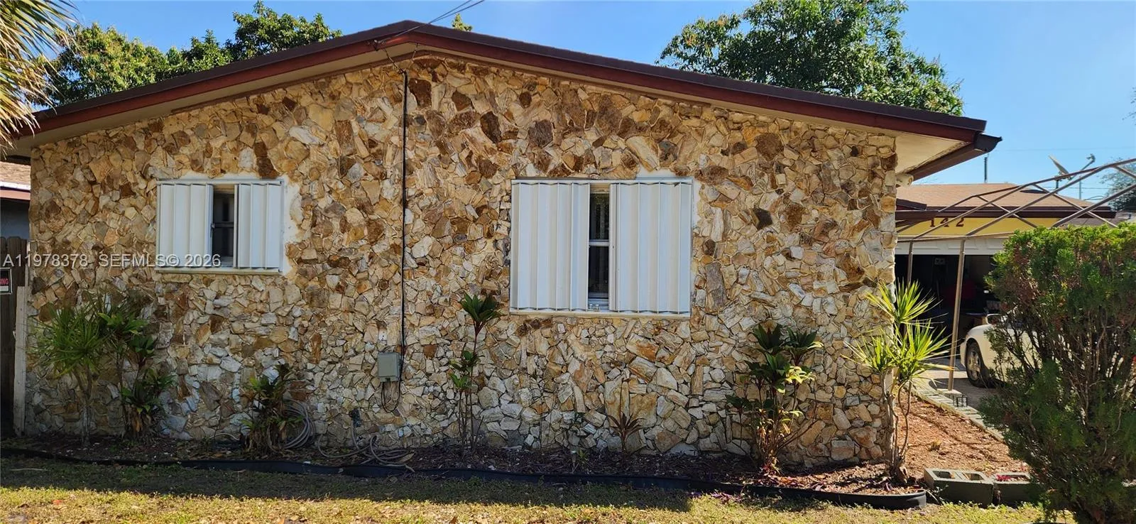Foto de propiedad en 142 NW 8th Avenue, Dania Beach, FL 33004 Dania Beach con MLS# 