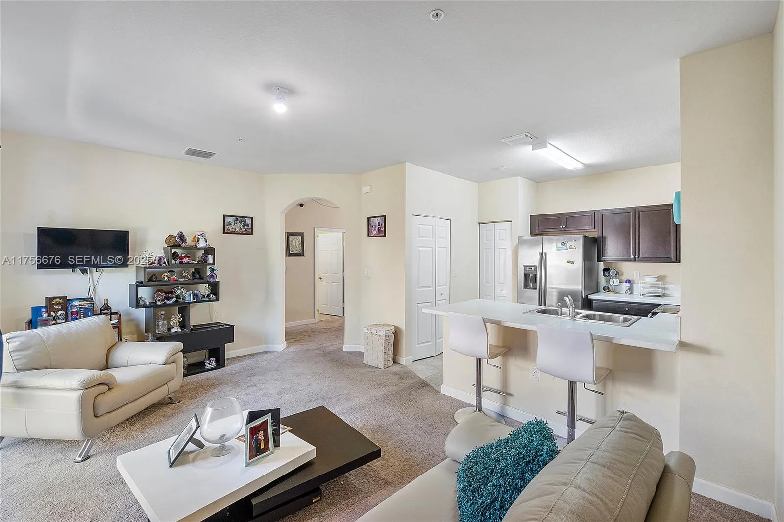 Foto de propiedad en 142 SE 28th Terrace 11, Homestead, FL 33033 Homestead con MLS# 