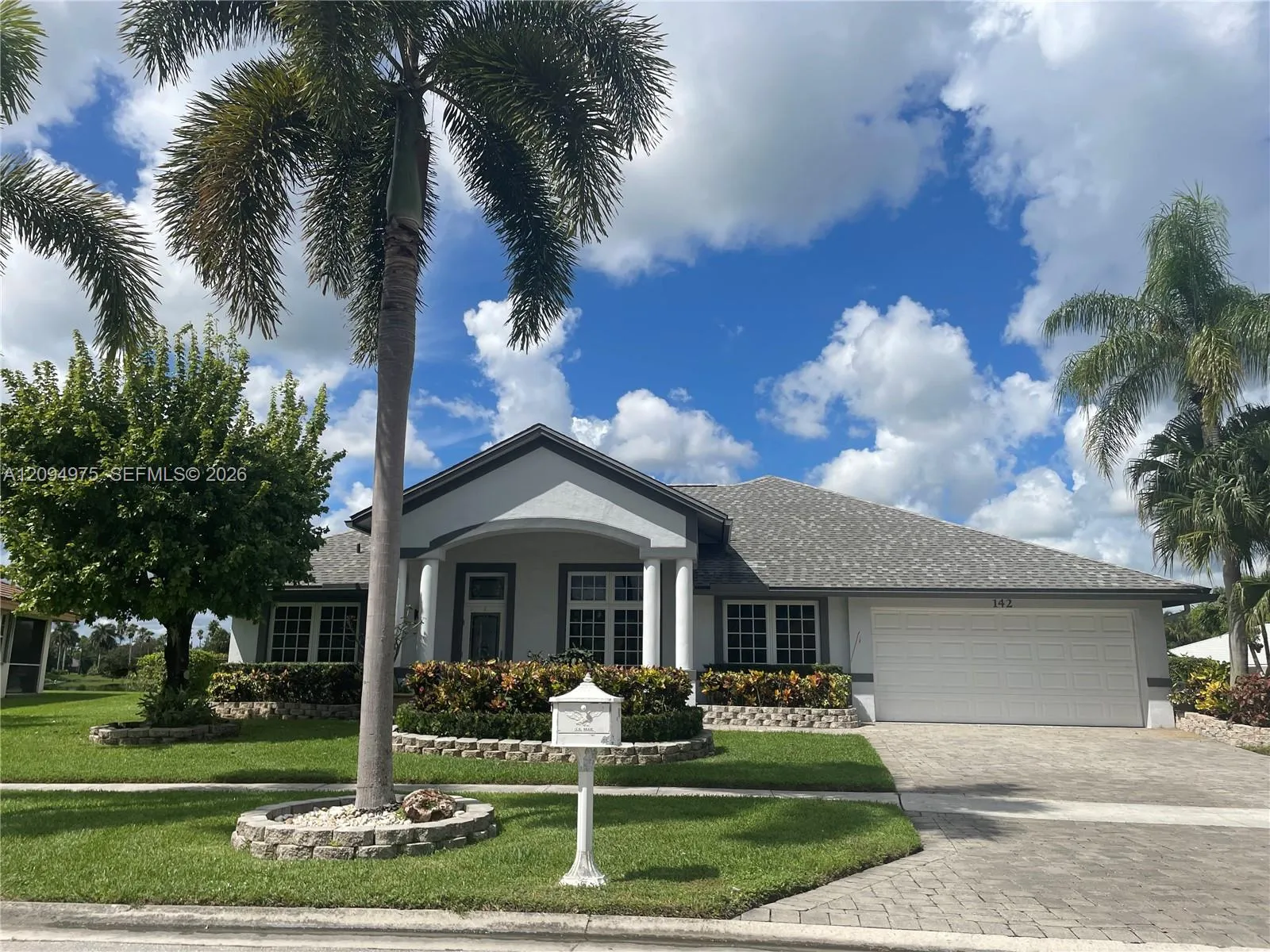 En Venta 142 Van Gogh Way, Royal Palm Beach, FL 33411, Royal Palm Beach, FL 33411
