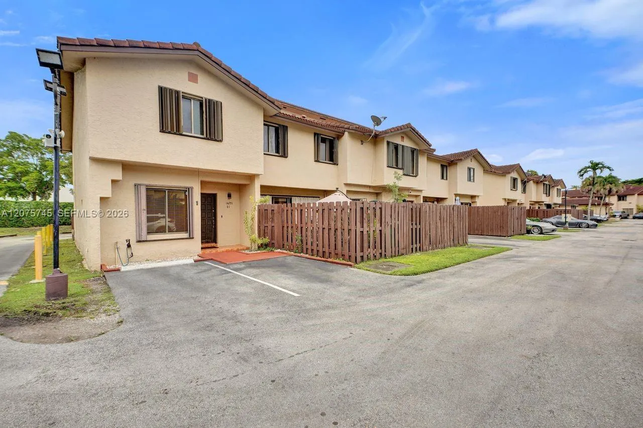 En Venta 14201 SW 57th Lane 1A7, Miami, FL 33183, Miami, FL 33183