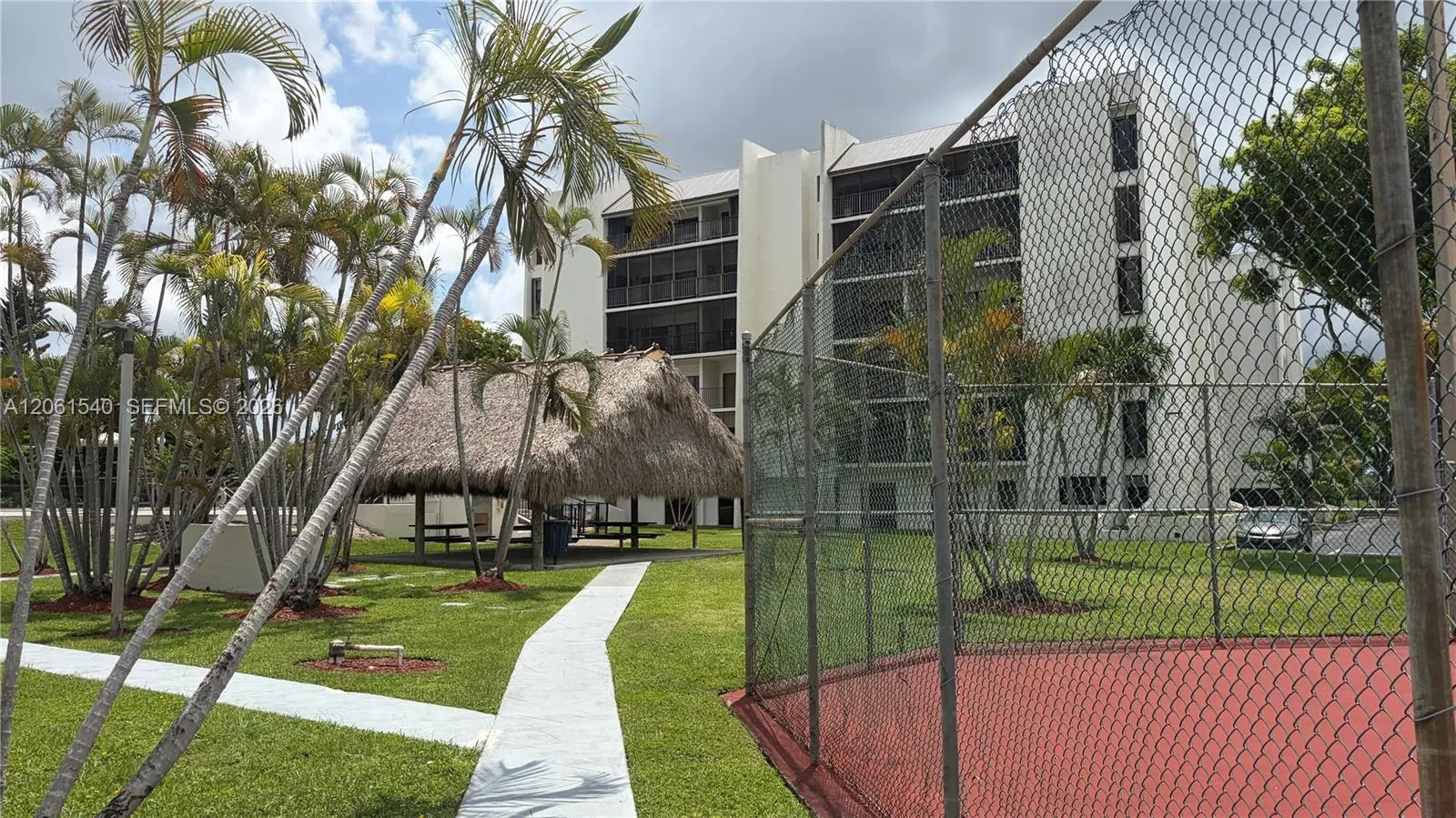Foto de propiedad en 14201 SW 66th Street 406- A, Miami, FL 33183 Miami con MLS# 