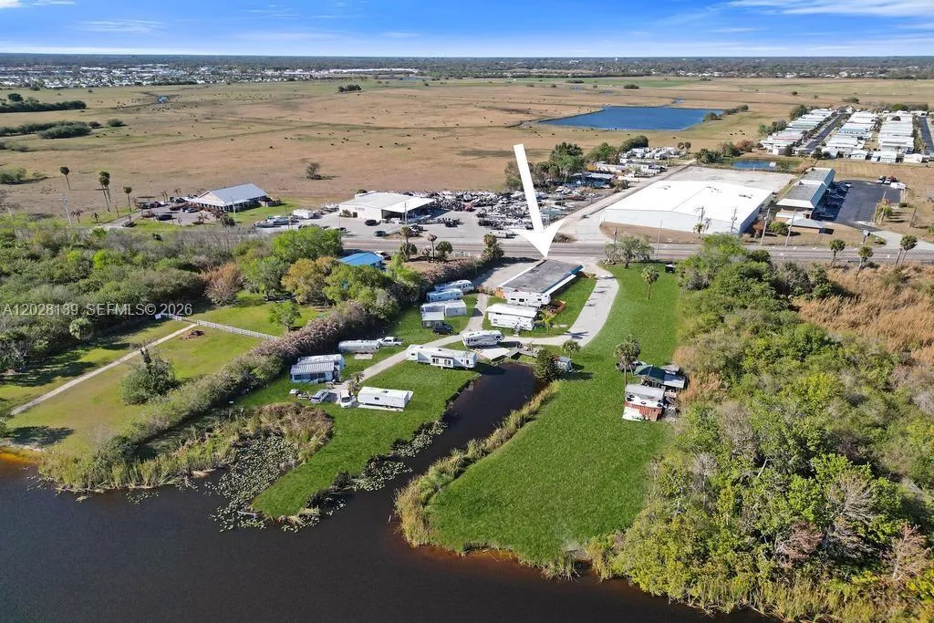 En Venta 1421 NE Us Highway 441 10, Okeechobee, FL 34974, Okeechobee, FL 34974