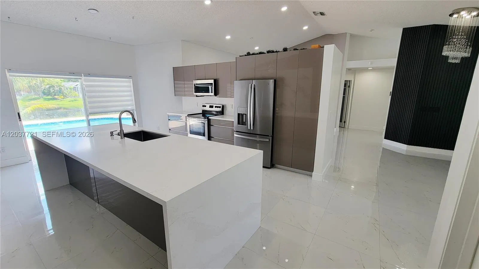Vendido 1421 SW 104th Avenue, Pembroke Pines, FL 33025, Pembroke Pines, FL 33025