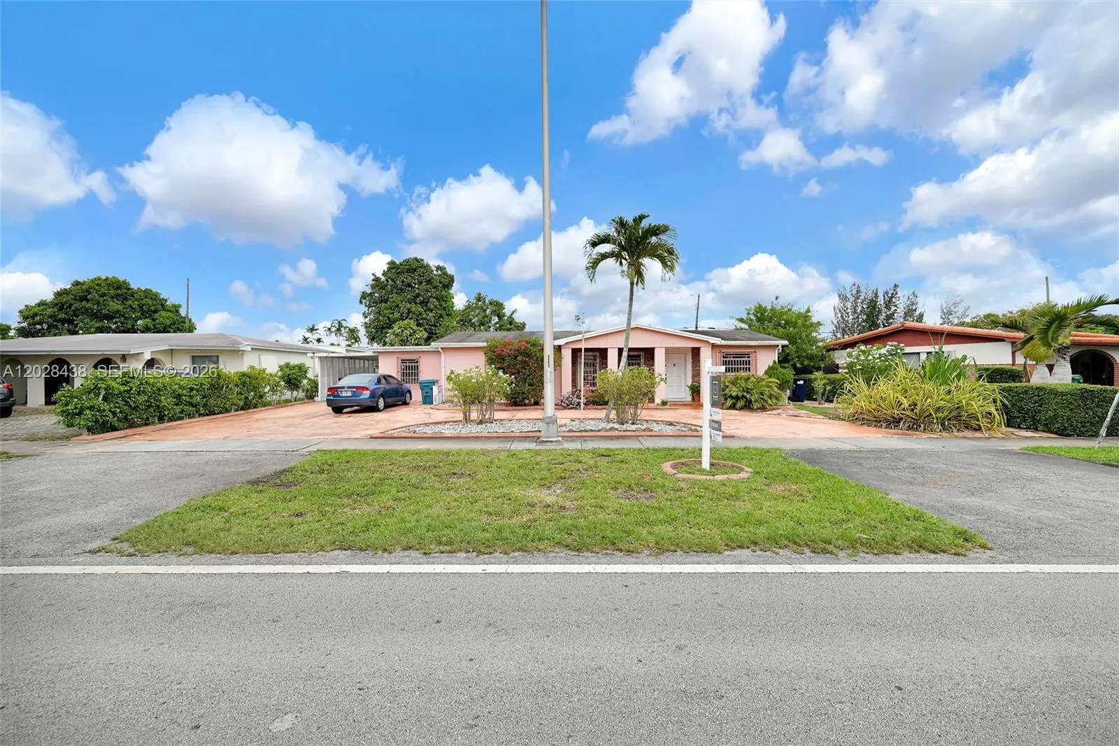 Vendido 1421 SW 92nd Avenue, Miami, FL 33174, Miami, FL 33174