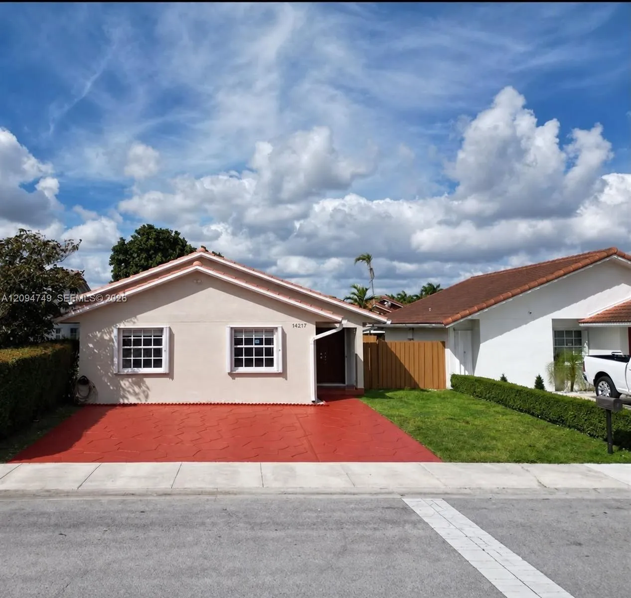 En Venta 14217 SW 48th Lane, Miami, FL 33175, Miami, FL 33175