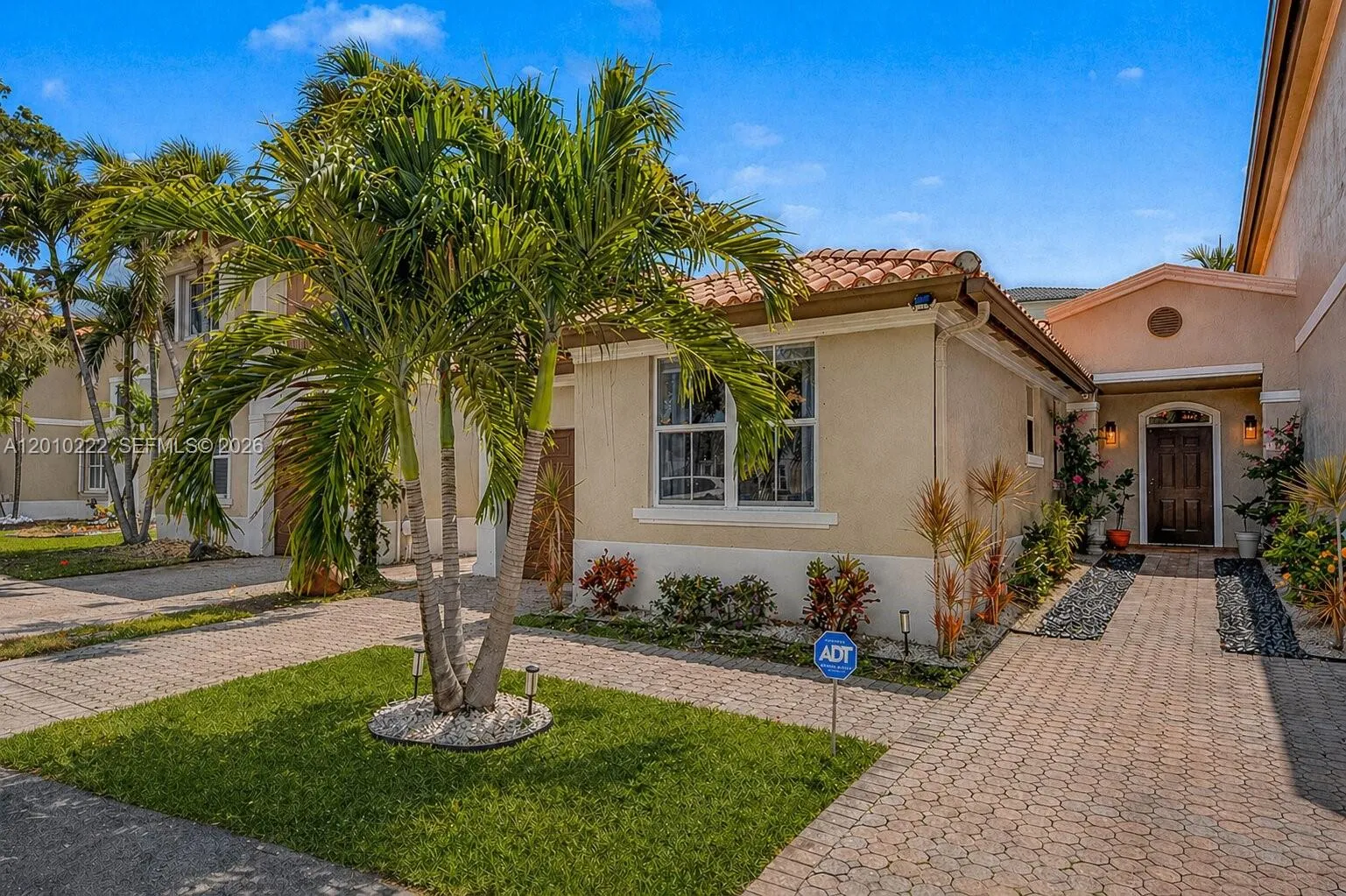 Vendido 14231 NW 83rd Avenue, Miami Lakes, FL 33016, Miami Lakes, FL 33016