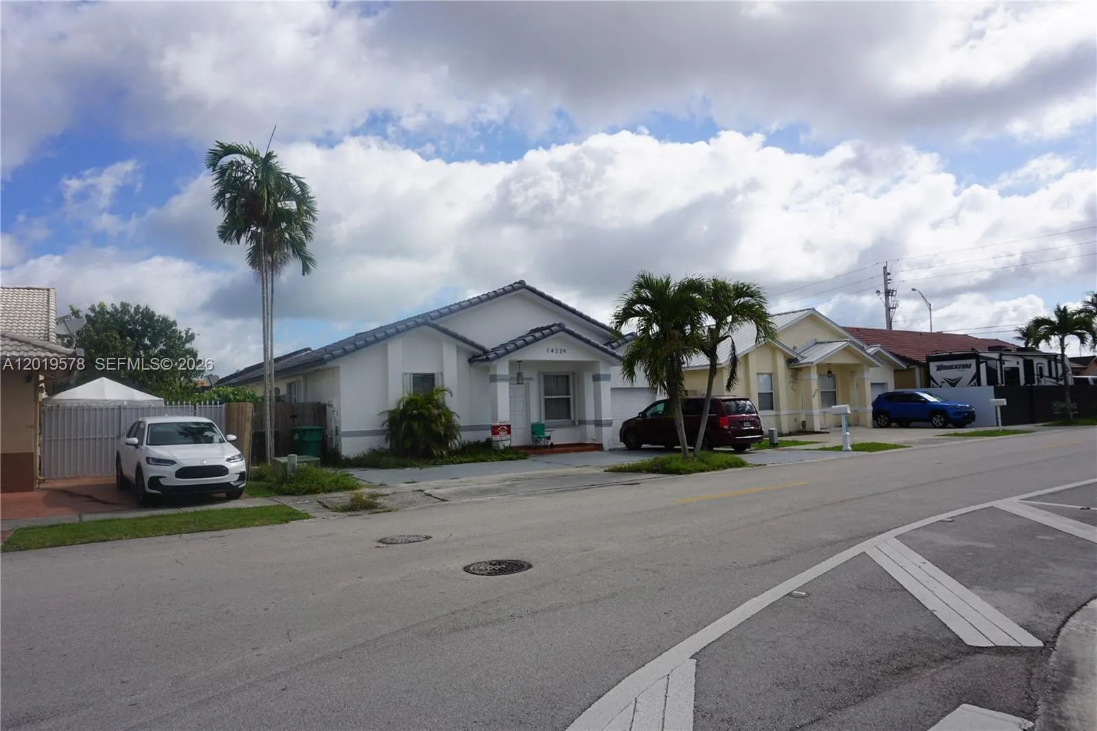 En Venta 14239 SW 10th Street, Miami, FL 33184, Miami, FL 33184