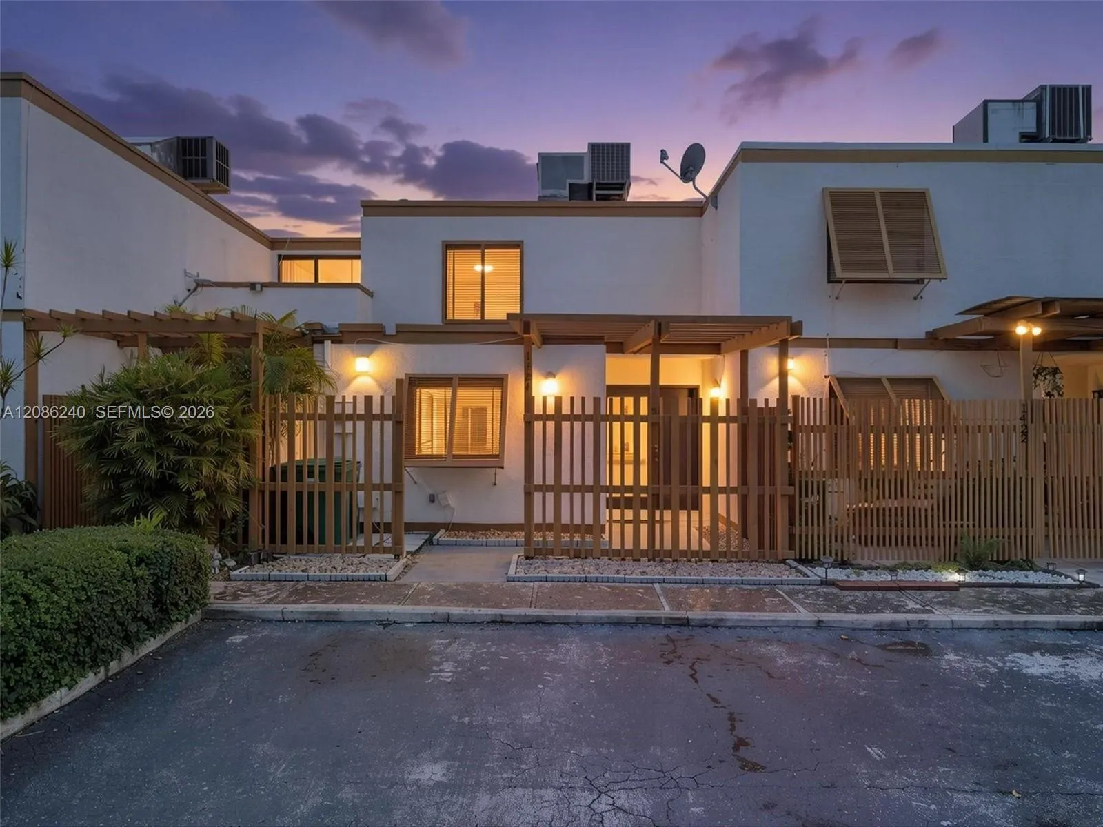 En Renta 1424 SW 131st Place Circle E, Miami, FL 33184, Miami, FL 33184