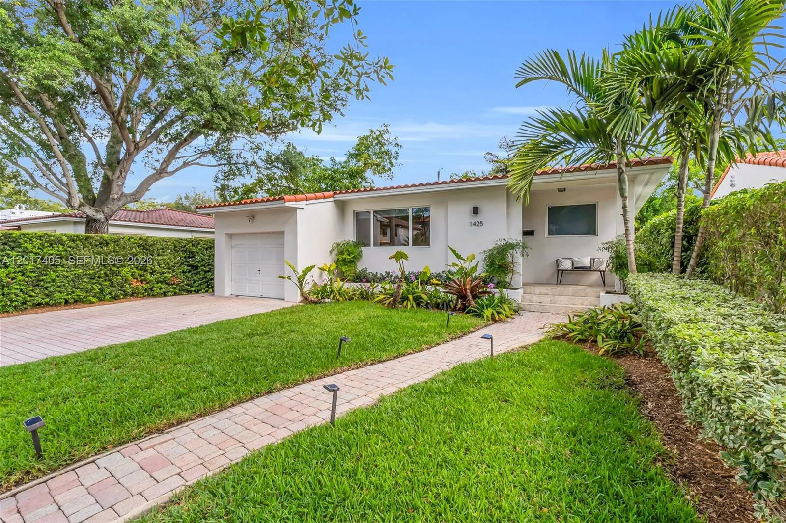Foto de propiedad en 1425 Venetia Avenue, Coral Gables, FL 33134 Coral Gables con MLS# 