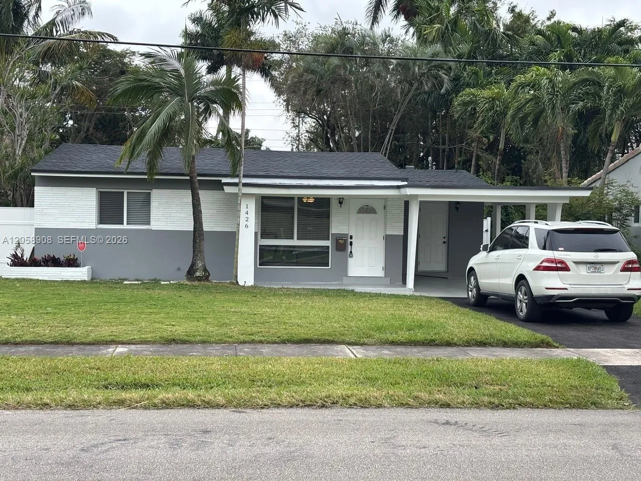 Foto de propiedad en 1426 Arthur Street 1426, Hollywood, FL 33020 Hollywood con MLS# 