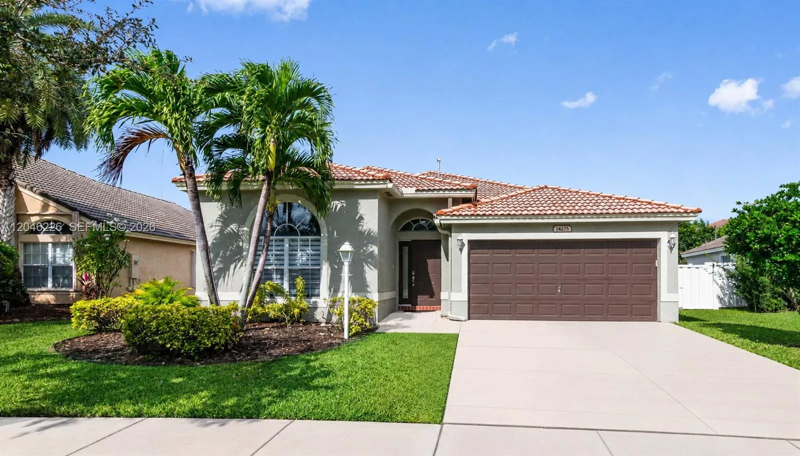 Alquilada 14275 NW 18th Place, Pembroke Pines, FL 33028, Pembroke Pines, FL 33028