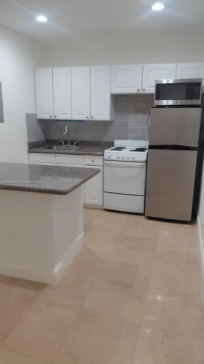 Foto de propiedad en 1429 SW 9th Street 9, Fort Lauderdale, FL 33312 Fort Lauderdale con MLS# 