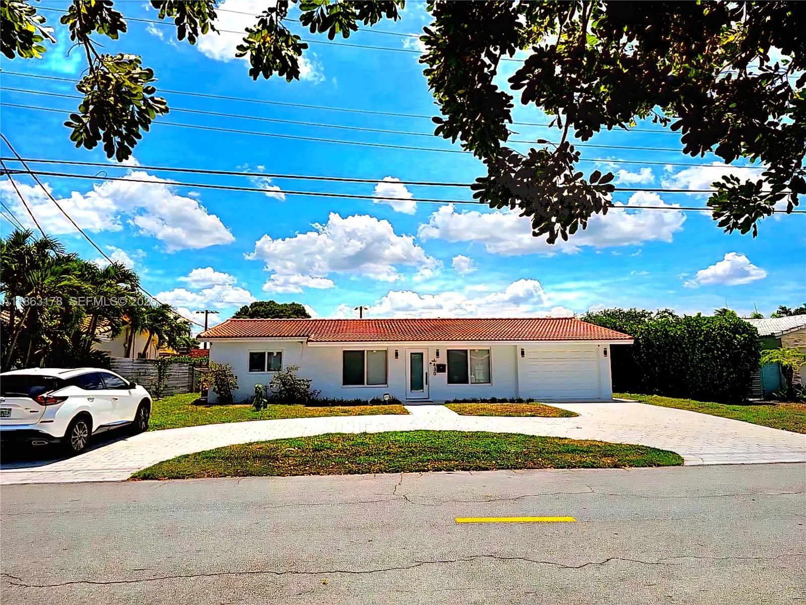 Foto de propiedad en 1430 NE 53rd Court, Fort Lauderdale, FL 33334 Fort Lauderdale con MLS# 