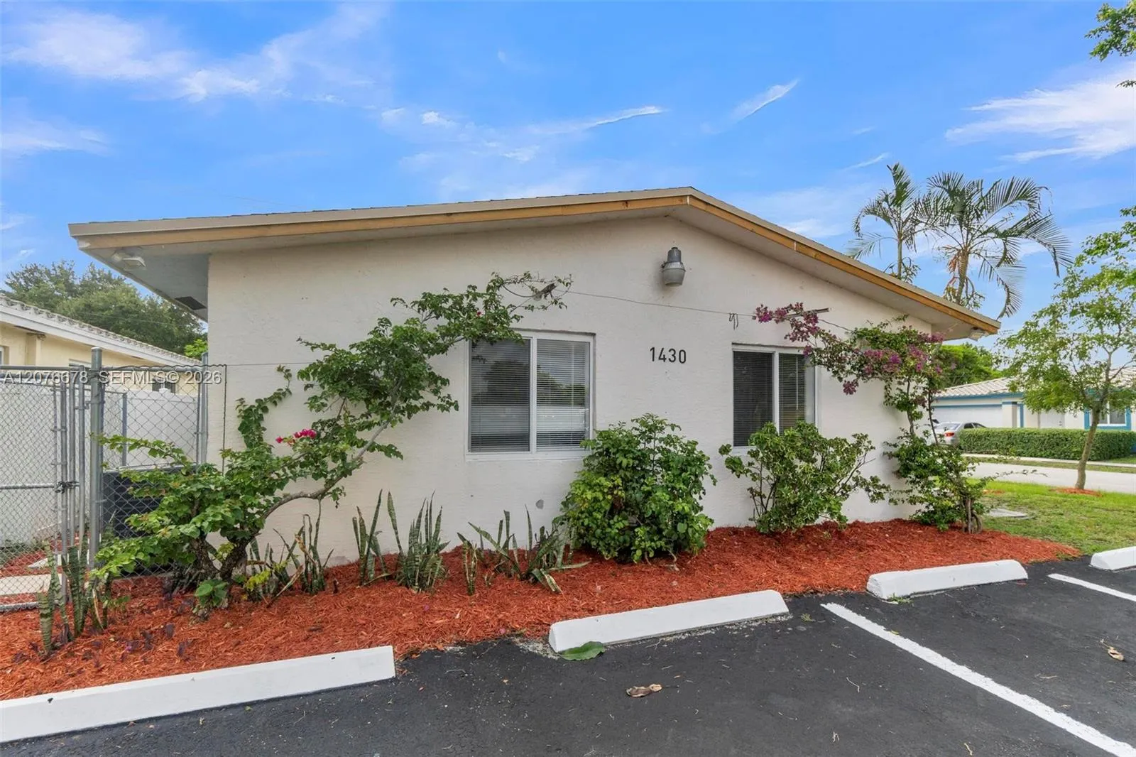 Alquilada 1430 NW 27th Avenue 1-2, Fort Lauderdale, FL 33311, Fort Lauderdale, FL 33311
