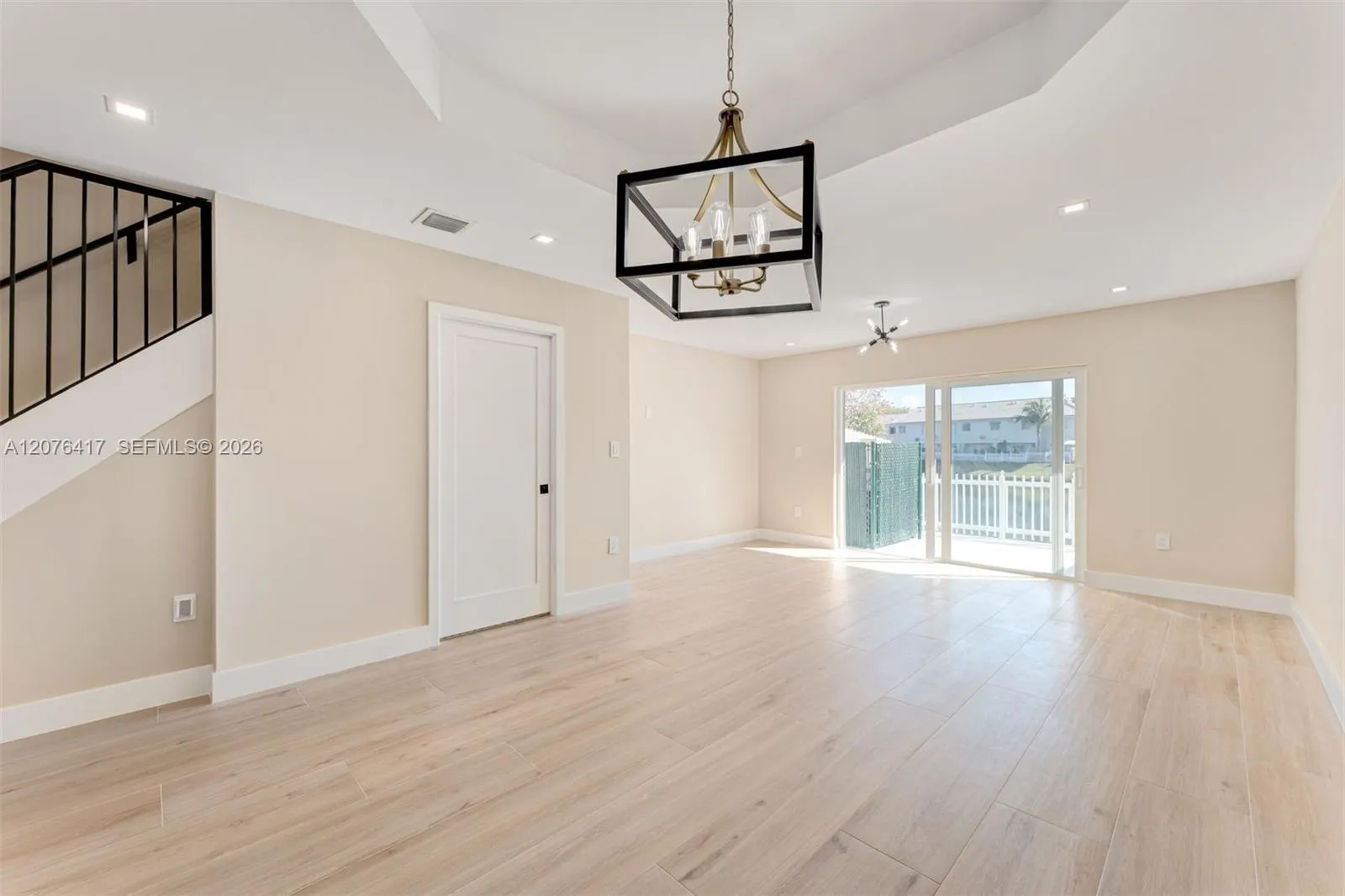 Foto de propiedad en 14325 SW 121st Place 5, Miami, FL 33186 Miami con MLS# 
