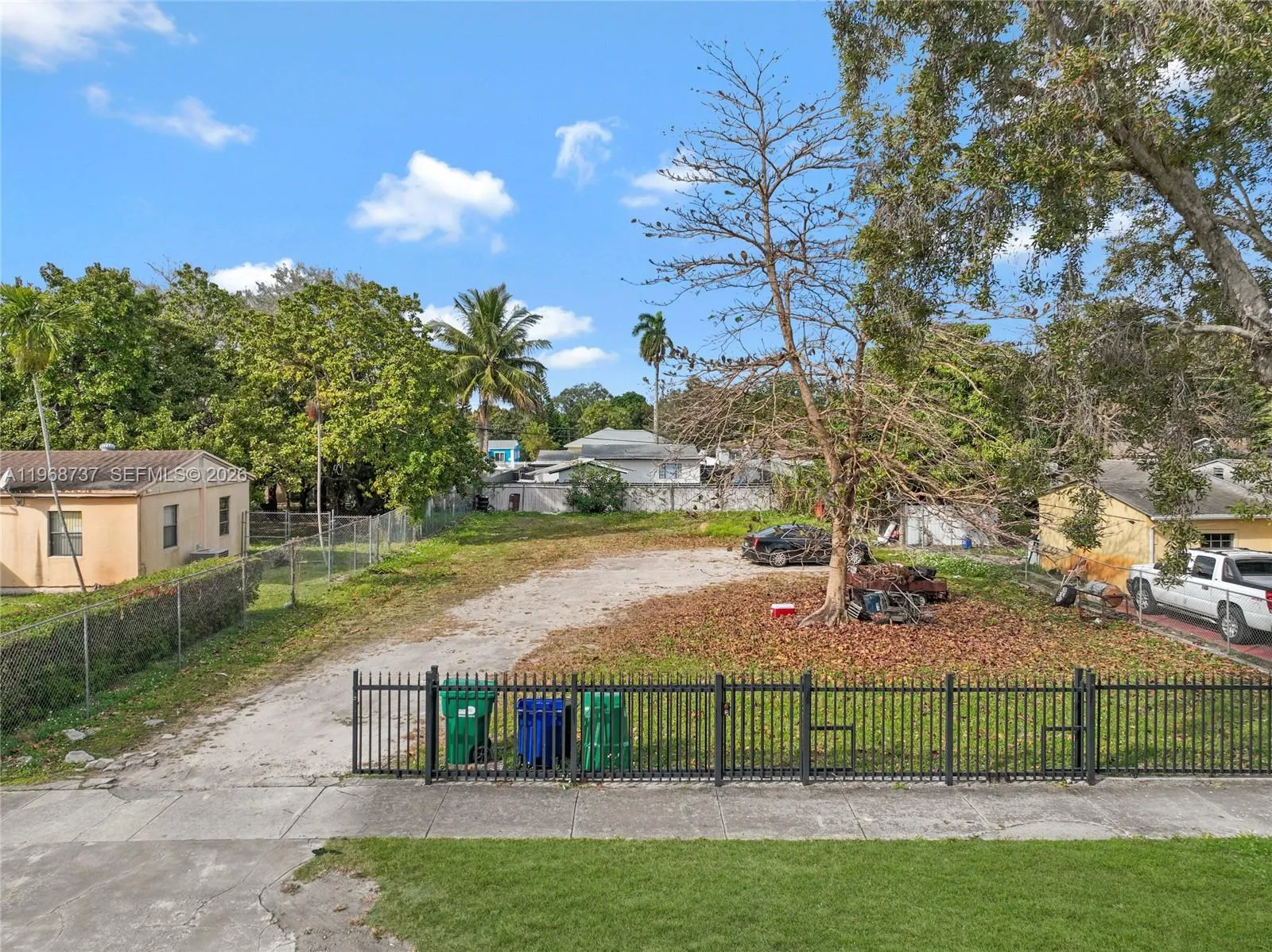 Vendido 1437 NW 99th Street, Miami, FL 33147, Miami, FL 33147