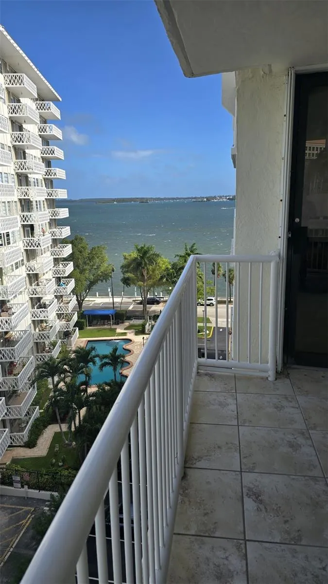 En Renta 1440 Brickell Bay Drive 909, Miami, FL 33131, Miami, FL 33131
