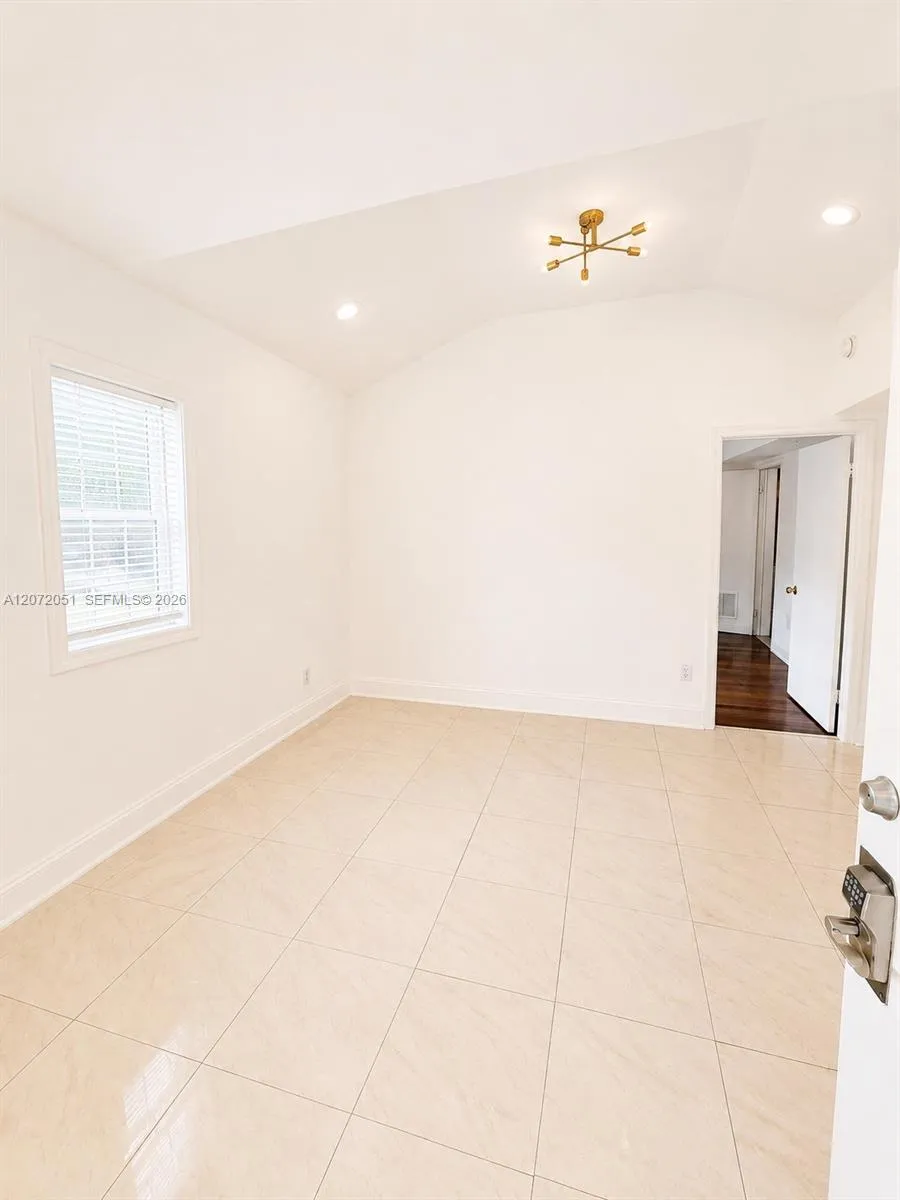 Foto de propiedad en 1440 Pennsylvania Avenue 3, Miami Beach, FL 33139 Miami Beach con MLS# 