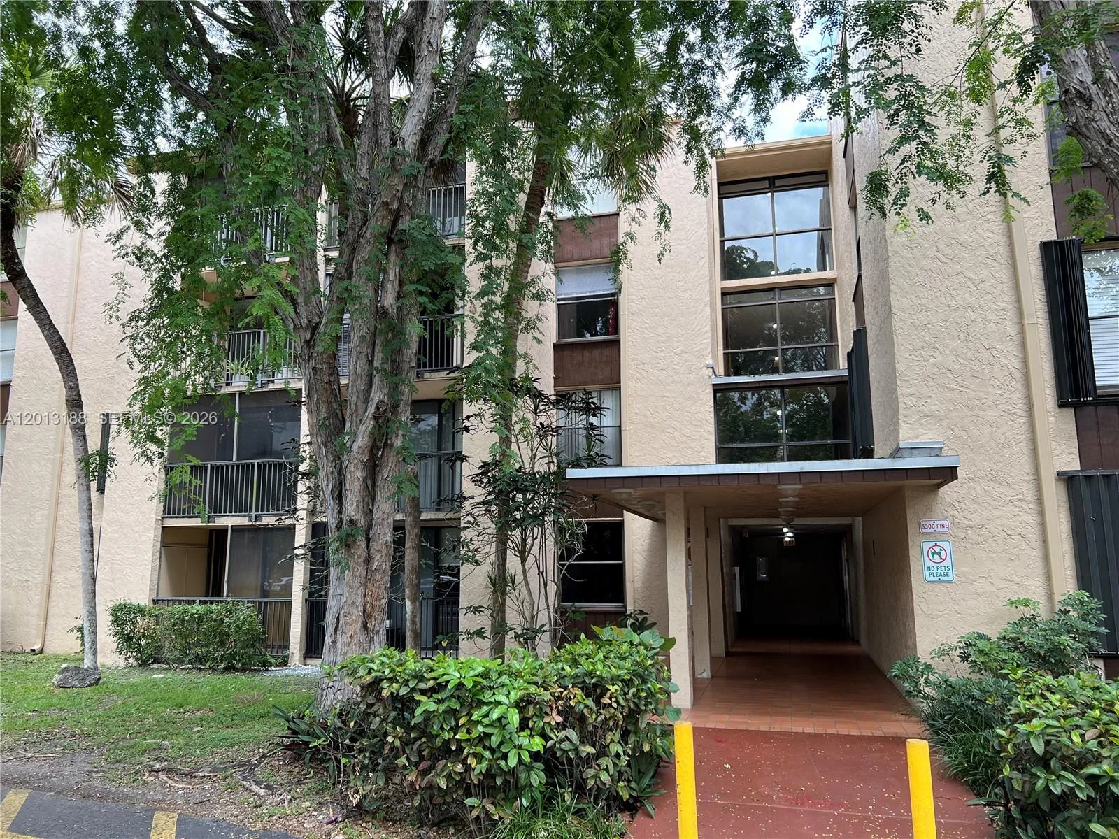 Vendido 14415 N Kendall Drive 102G, Miami, FL 33186, Miami, FL 33186