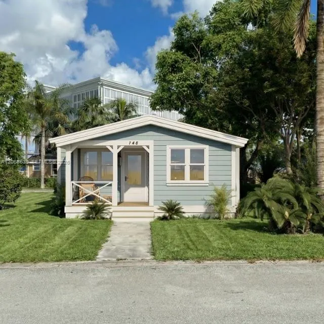 Foto de propiedad en 145 Frow Avenue, Coral Gables, FL 33133 Coral Gables con MLS# 