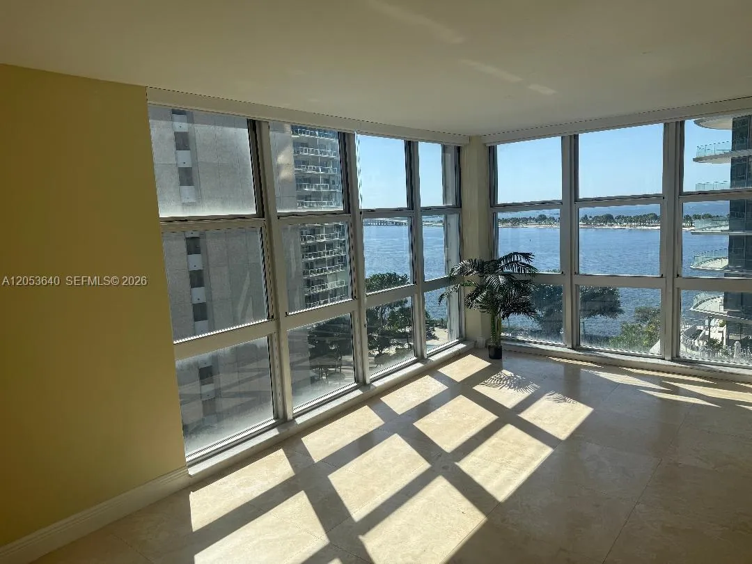 Foto de propiedad en 145 SE 25th Road 1003, Miami, FL 33129 Miami con MLS# 