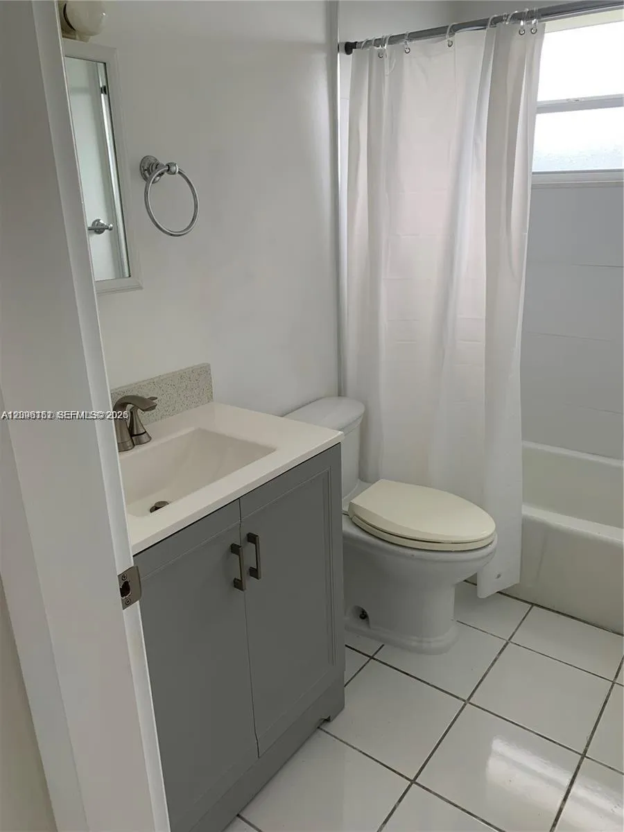 En Renta 1450 Atlantic Shores Boulevard 303, Hallandale Beach, FL 33009, Hallandale Beach, FL 33009