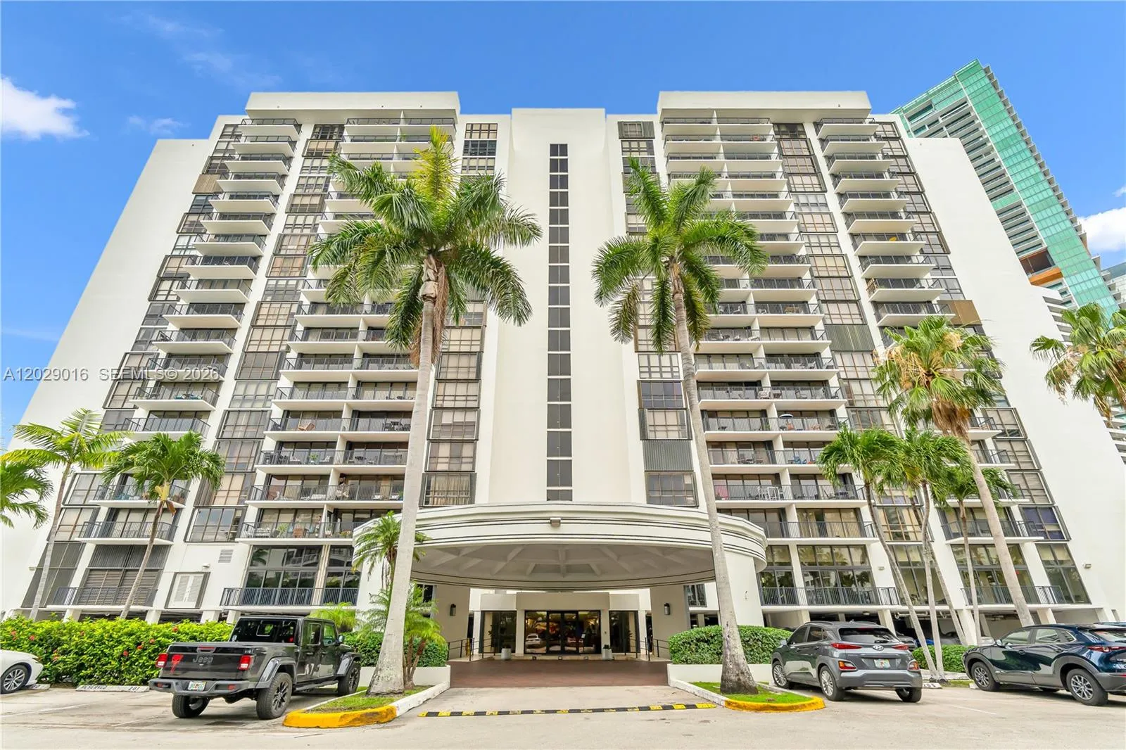 Foto de propiedad en 1450 Brickell Bay Drive 1815, Miami, FL 33131 Miami con MLS#