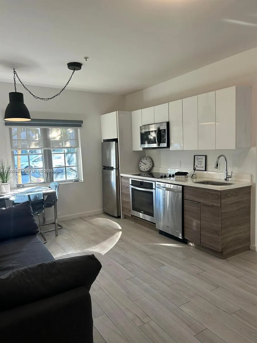 Vendido 1450 Meridian Avenue 101, Miami Beach, FL 33139, Miami Beach, FL 33139
