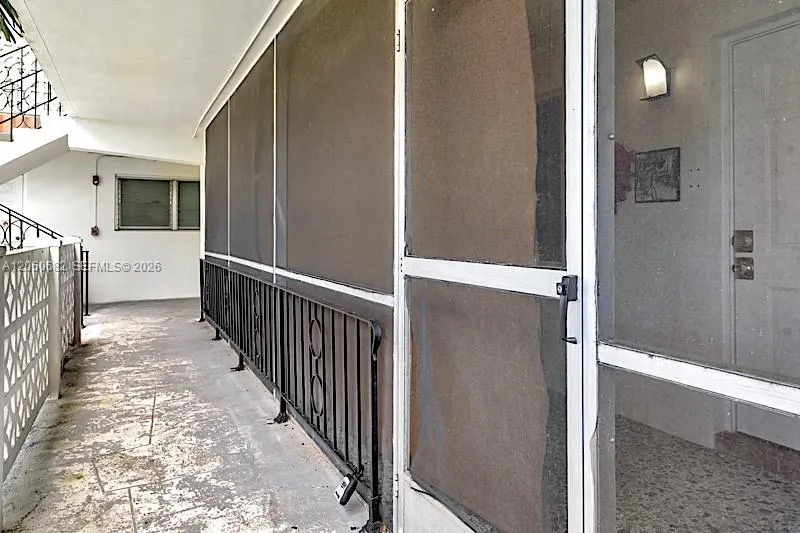 Foto de propiedad en 1450 NE 170th Street 204, North Miami Beach, FL 33162 North Miami Beach con MLS# 