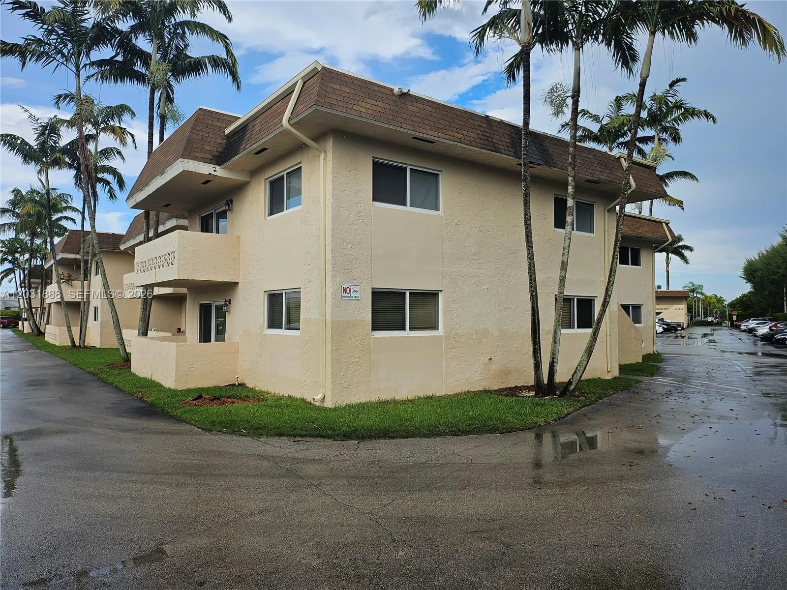 Foto de propiedad en 14500 SW 88th Avenue 163, Palmetto Bay, FL 33176 Palmetto Bay con MLS# 