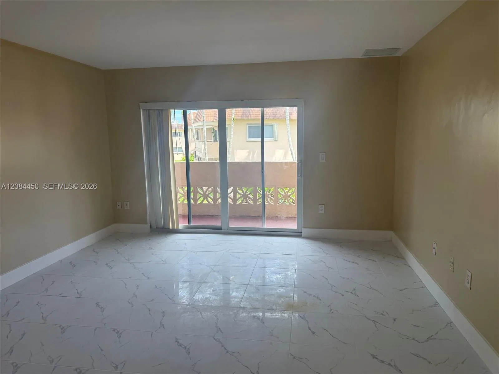 Foto de propiedad en 14500 SW 88th Avenue 254, Palmetto Bay, FL 33176 Palmetto Bay con MLS# 