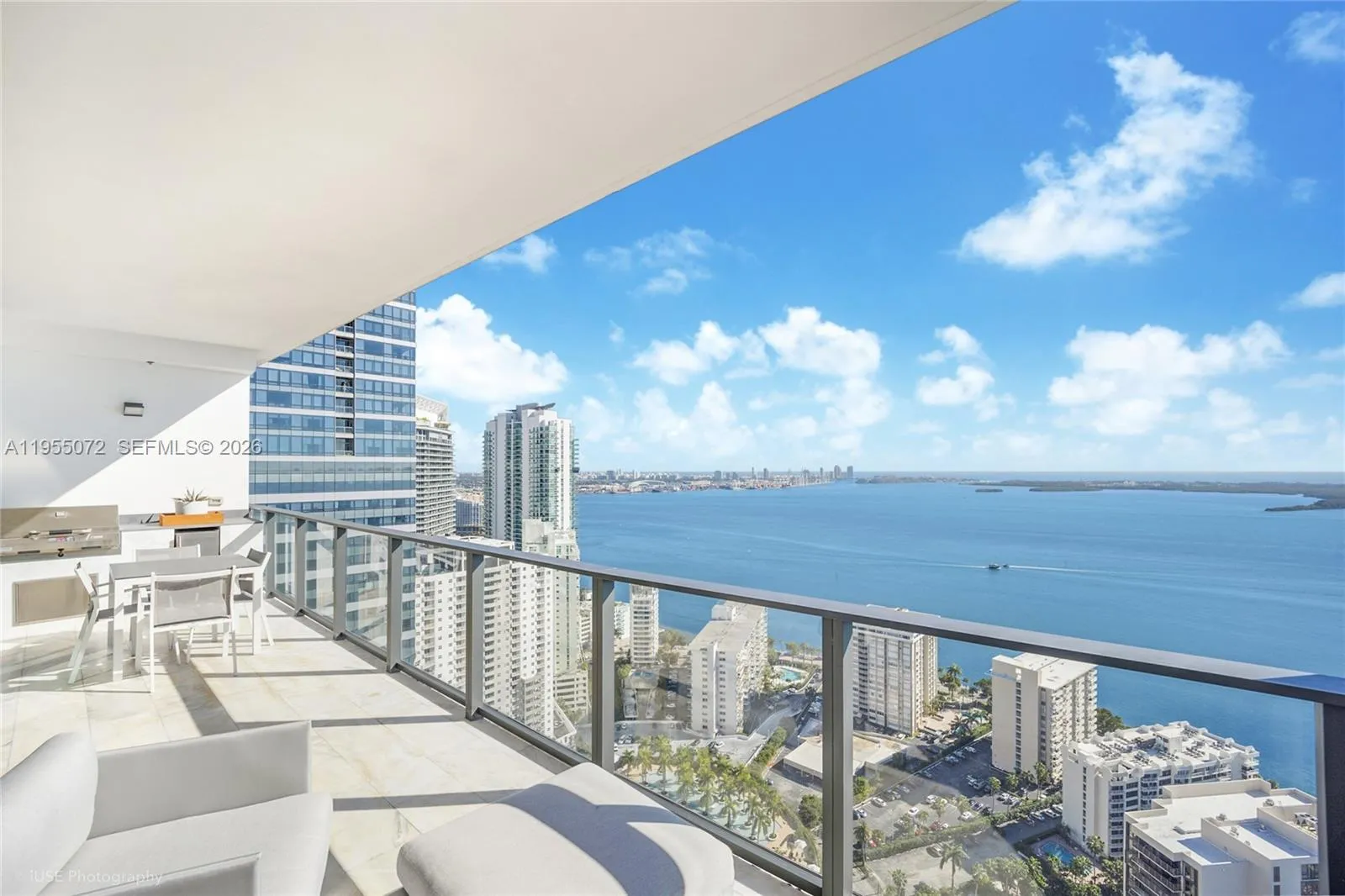 Foto de propiedad en 1451 Brickell Avenue 3902, Miami, FL 33131 Miami con MLS#